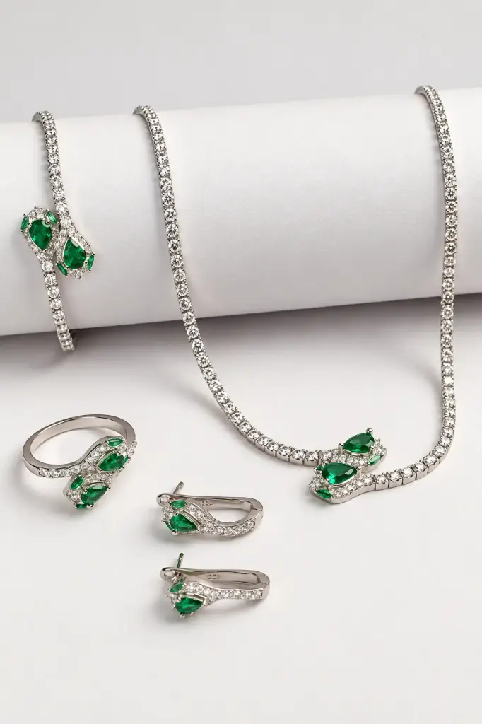 Italian 925 sterling silver green stone jewelry set.